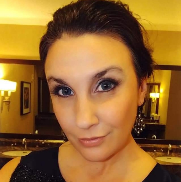 Classy, Country, Casual & Cool - Picture 5 of 7